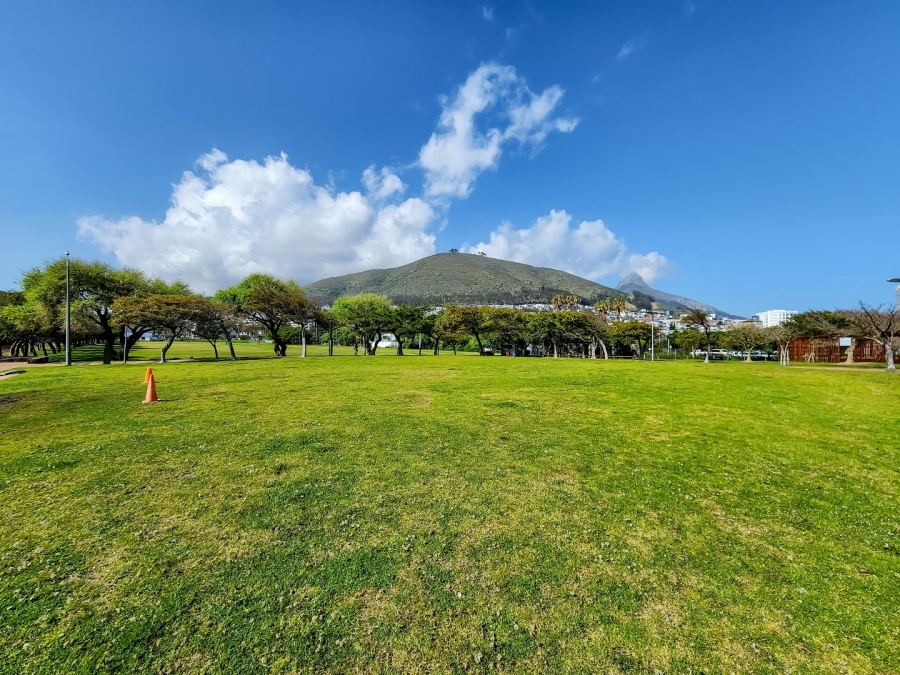 1 Bedroom Property for Sale in Mouille Point Western Cape